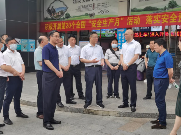 市人大常委會黨組書記、主任朱寅健一行調(diào)研上饒汽運