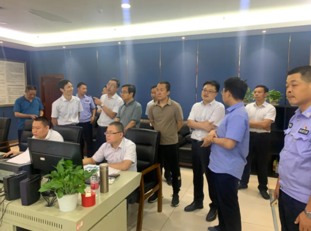 國務(wù)院公安部督導(dǎo)組檢查都市城際公交安全工作