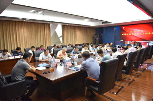 王曉對公司安全穩(wěn)定及疫情防控工作進行再布署、再強調(diào)