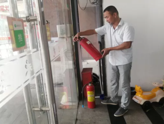 長(zhǎng)運(yùn)物業(yè) 物業(yè)經(jīng)營(yíng)分公司開展夏季消防安全檢查