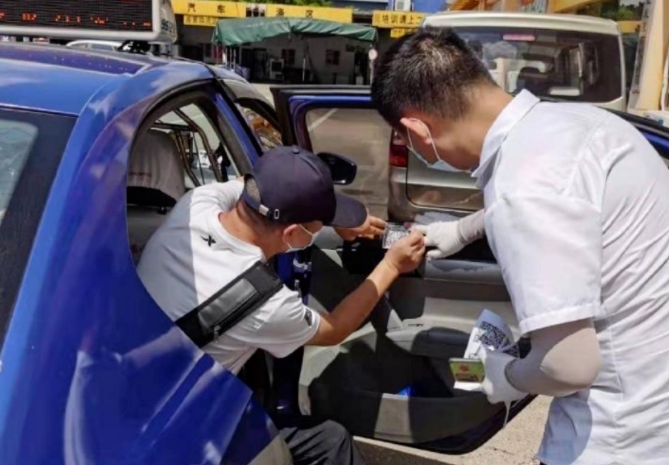 長運出租 張貼昌通碼 防疫進(jìn)行時