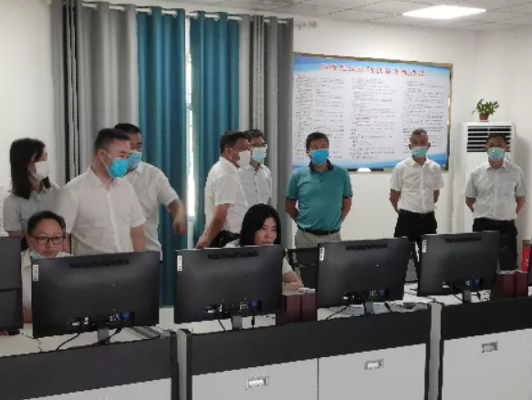 劉磊、占梁一行蒞臨貴溪長運 指導(dǎo)國慶節(jié)前安全生產(chǎn)、疫情防控、資產(chǎn)盤活等工作
