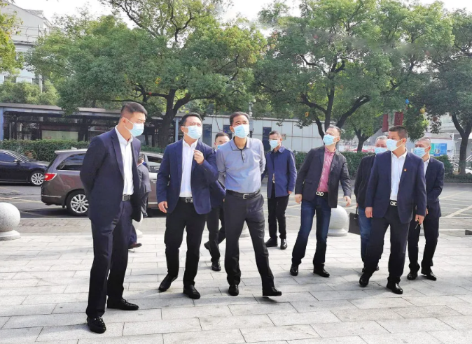 鄧建新一行深入徐坊客運站調(diào)研指導