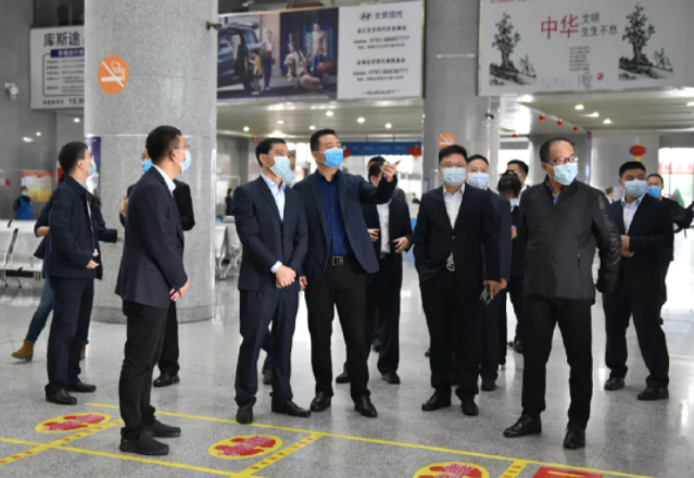 萬義輝一行檢查指導(dǎo)江西長運文明創(chuàng)建、疫情防控常態(tài)化工作 王曉陪同