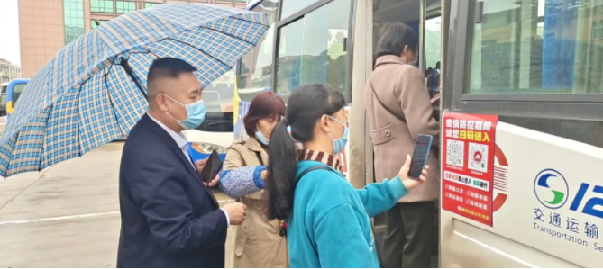 鄱陽(yáng)長(zhǎng)運(yùn)   支援基層生產(chǎn)  圖片  助力疫情防控