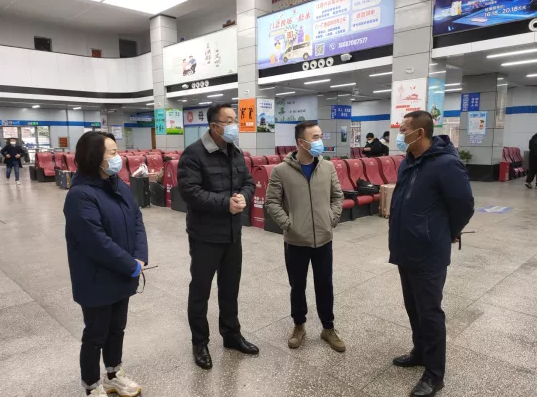 劉磊檢查指導青山客運站、徐坊客運站文明創(chuàng)建等工作