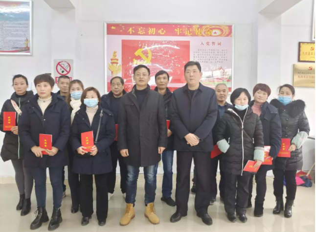 江西長(zhǎng)運(yùn)多家子公司開展慰問困難職工活動(dòng)(二)