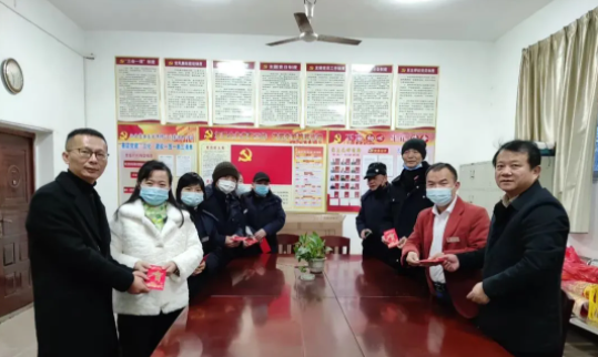 江西長(zhǎng)運(yùn)多家子公司開展慰問困難職工活動(dòng)(二)