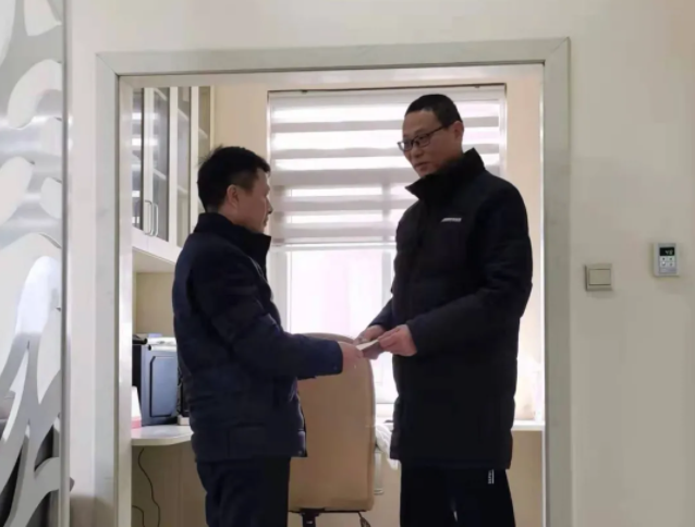 江西長(zhǎng)運(yùn)多家子公司開展慰問困難職工活動(dòng)(二)