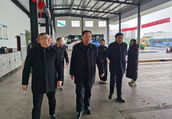 鷹潭公交:開展春節(jié)前安全隱患大排查