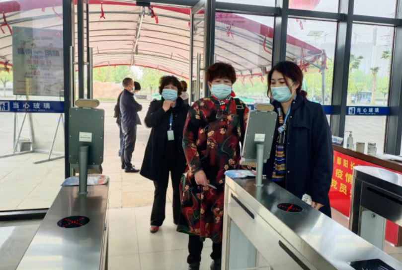 鄱陽(yáng)長(zhǎng)運(yùn) 多措并舉 筑牢“防疫墻”