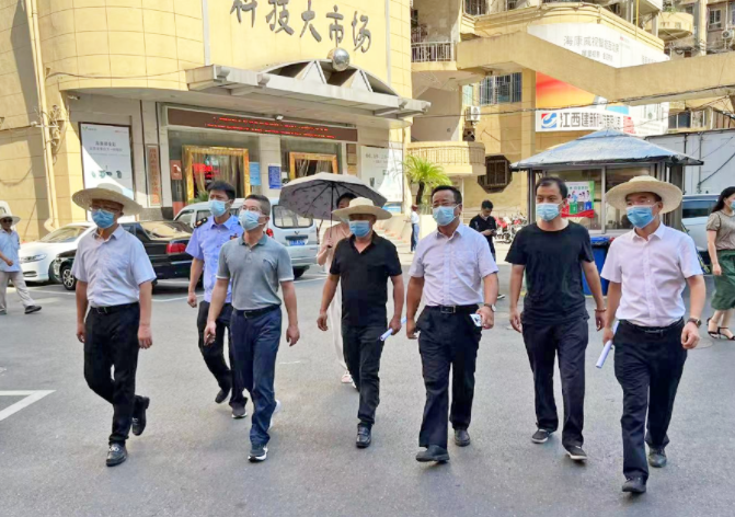 南昌交通集團黨委委員、副總經(jīng)理沈崗一行督導長運物業(yè)文明城市創(chuàng)建工作