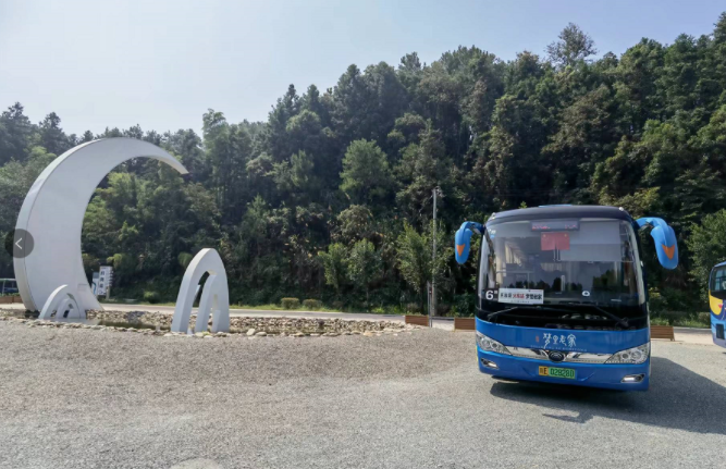 看過來，婺源公交旅游專線延伸至月亮灣景區(qū)啦！