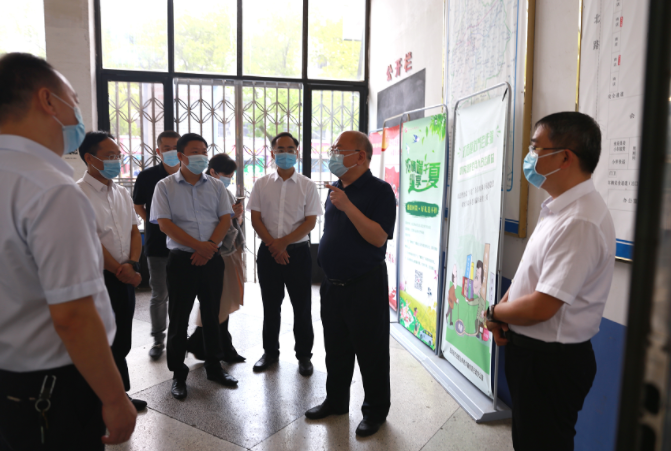 省委宣傳部領(lǐng)導(dǎo)深入萍鄉(xiāng)長運(yùn)督導(dǎo)文明創(chuàng)建、疫情防控工作