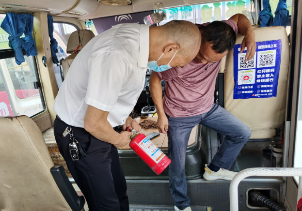 鄱陽長運：開展國慶節(jié)前安全機務檢查工作