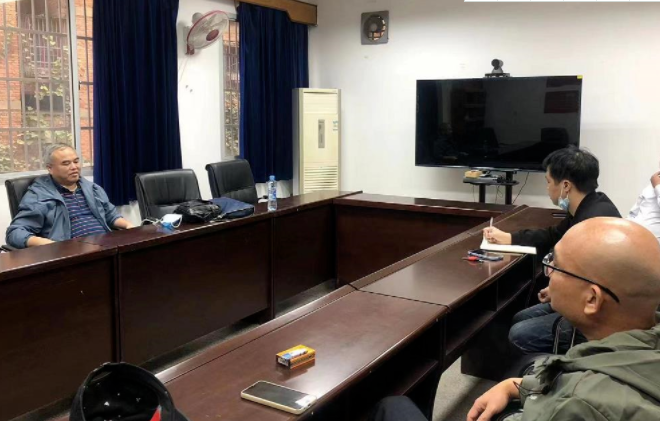 戴豪贛督導(dǎo)長(zhǎng)鴻物業(yè)社區(qū)移交、信訪維穩(wěn)及疫情防控工作