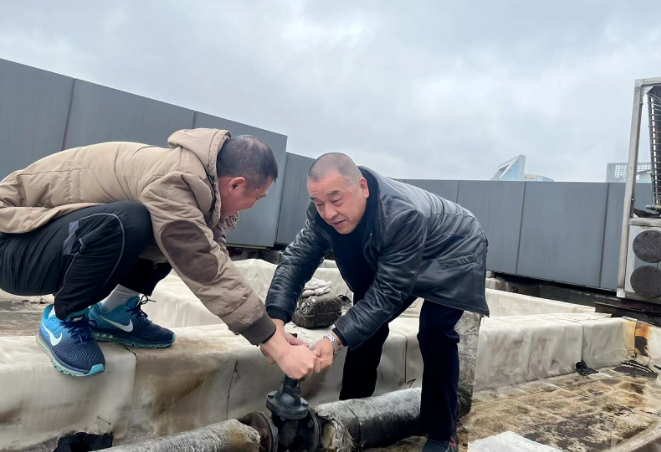 長運物業(yè) 長欣分公司加強水管設(shè)施保暖維護(hù)
