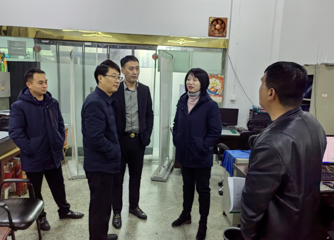 景德鎮(zhèn)長(zhǎng)運(yùn) 開(kāi)展“兩會(huì)”期間安全生產(chǎn)工作大檢查