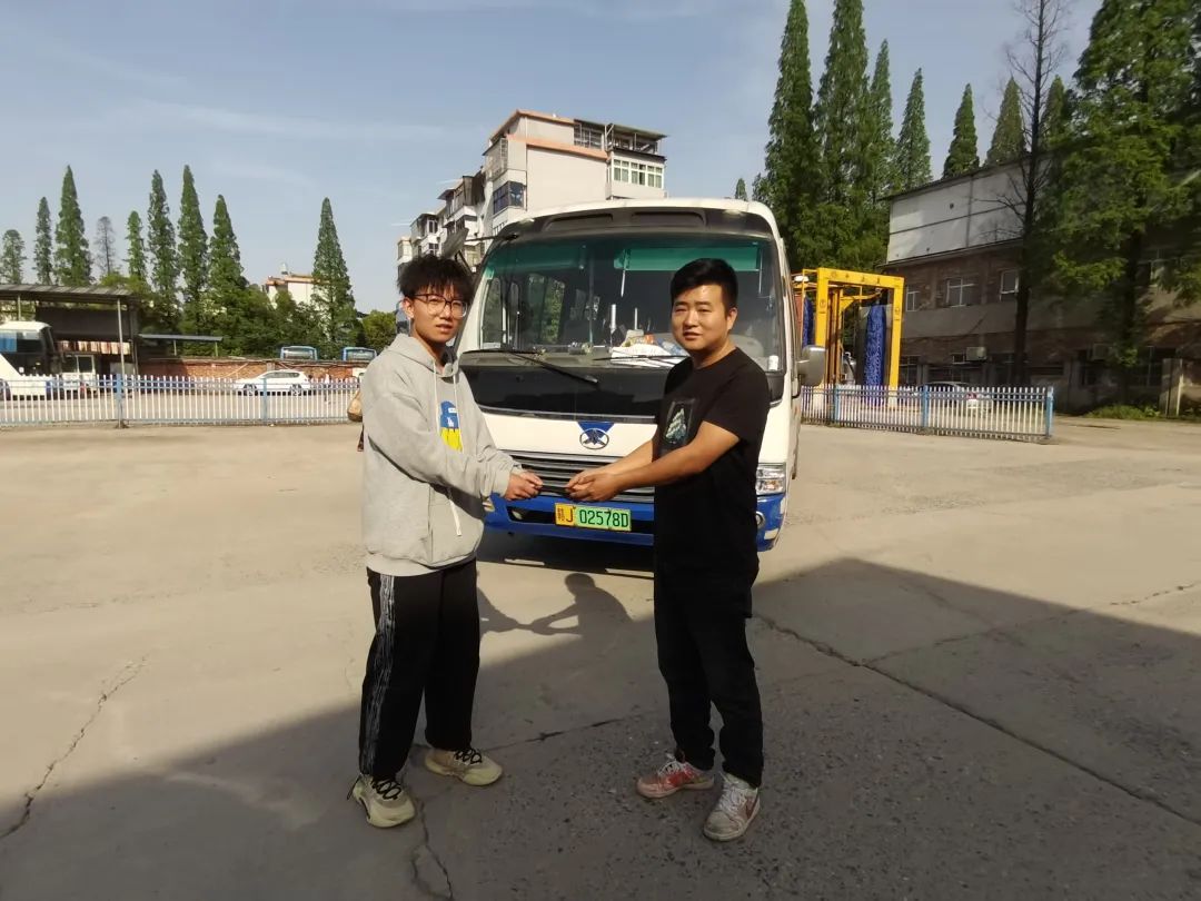 萍鄉(xiāng)長運:“機”不可失!客車上遺失手機 工作人員找回獲感謝信