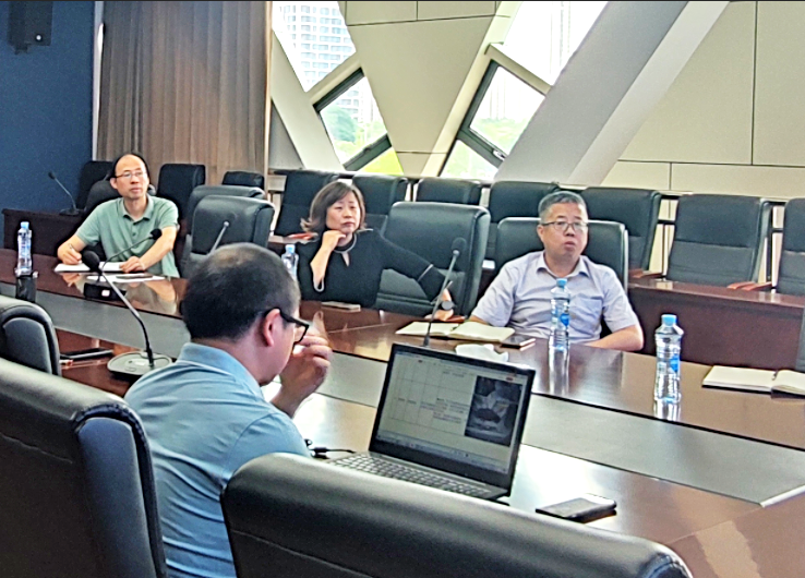 江西長運舉辦“排查車輛安全、預(yù)防車輛自燃“專題培訓(xùn)會 萬建紅出席并講話