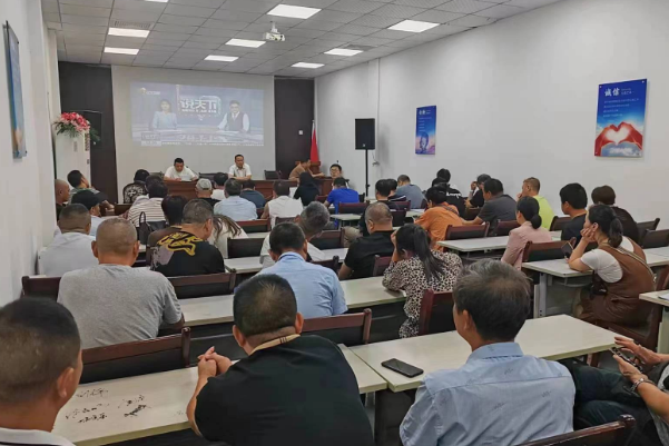 景德鎮(zhèn)長(zhǎng)運(yùn)：昌江公司召開8月份駕駛員安全、機(jī)務(wù)例會(huì)
