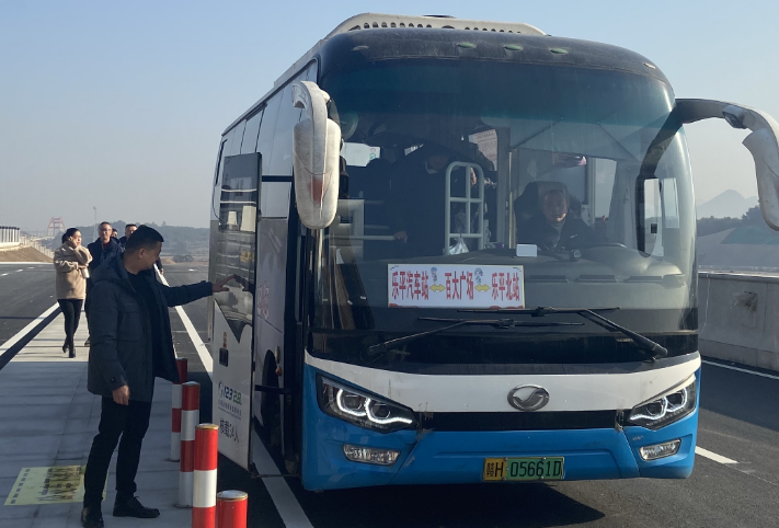 景德鎮(zhèn)長(zhǎng)運(yùn):樂(lè)平公交開(kāi)通高鐵公交專(zhuān)線