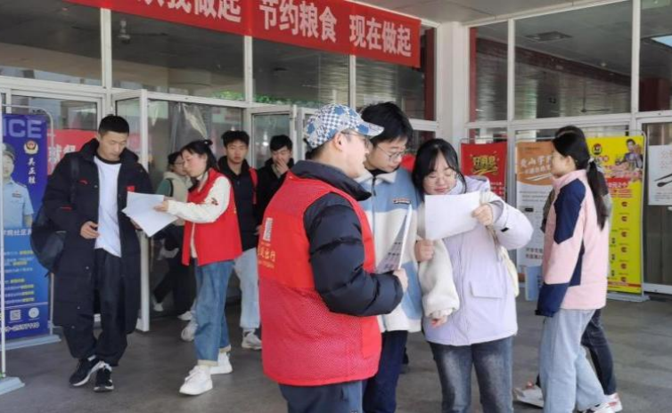 黃山長運(yùn):全面推廣校園直通車服務(wù)