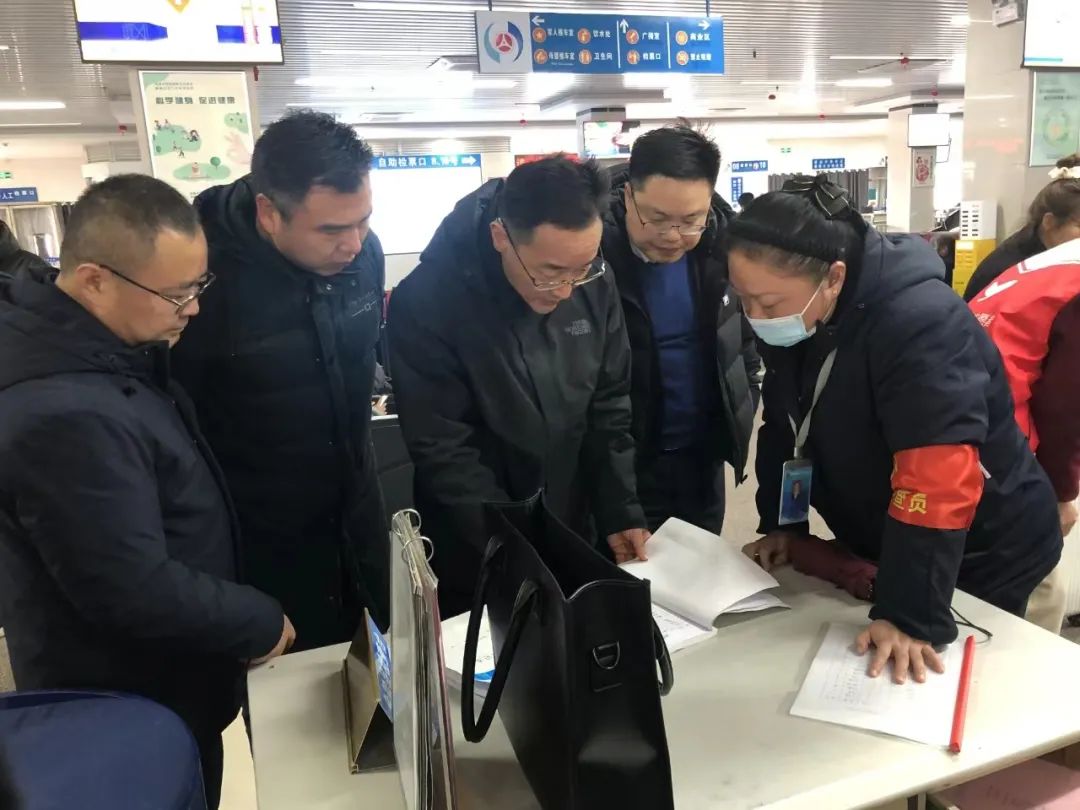 穆孫祥一行督導(dǎo)徐坊客運(yùn)站、全域旅游集散中心春運(yùn)保障工作