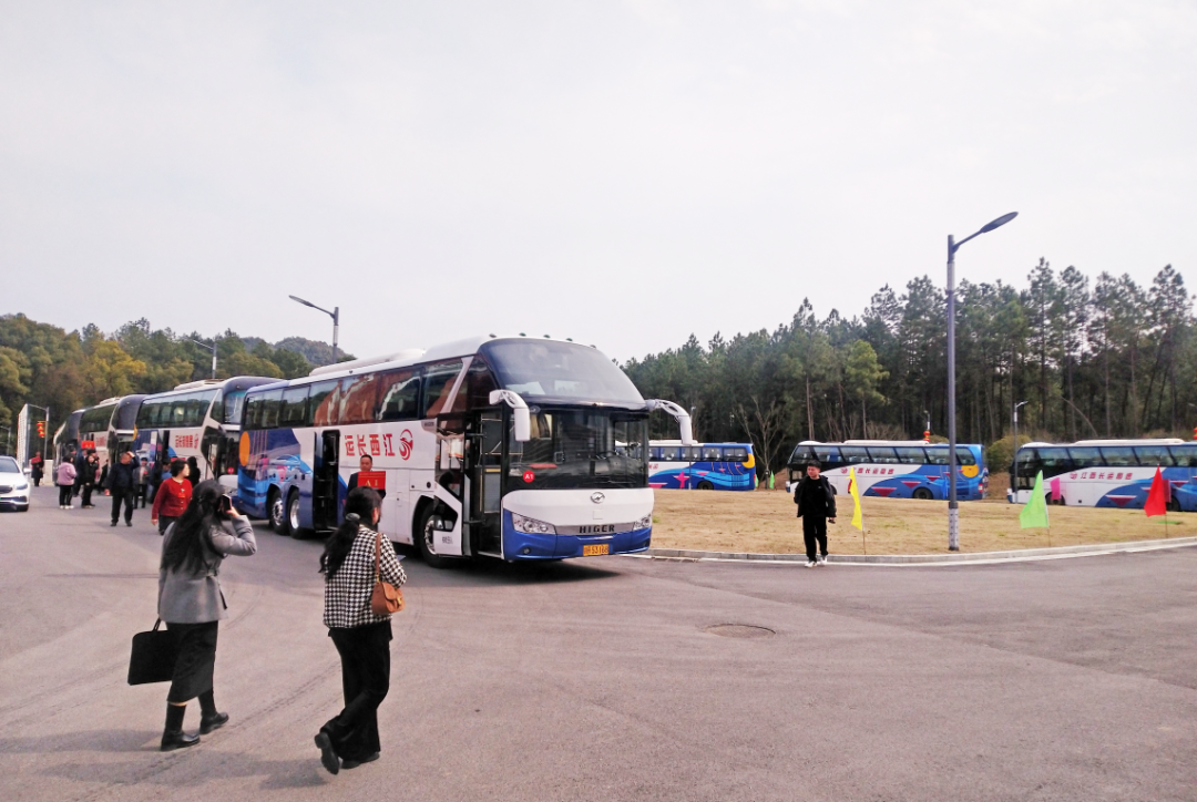 景德鎮(zhèn)長(zhǎng)運(yùn):圓滿完成“龍年大吉首次大單”