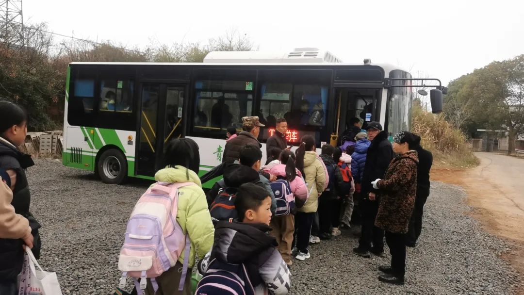 九江長運:共青城鄉(xiāng)村校園專線正式運行