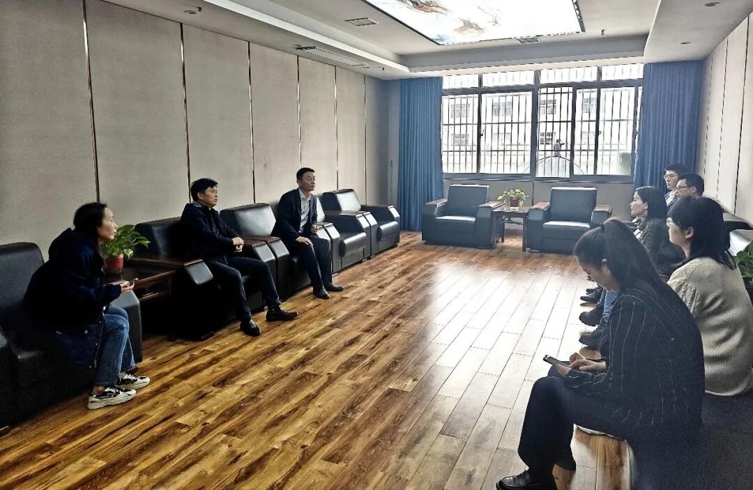 都市城際公交:旅游客運(yùn)分公司開拓周末校園至永修景區(qū)直通車業(yè)務(wù)