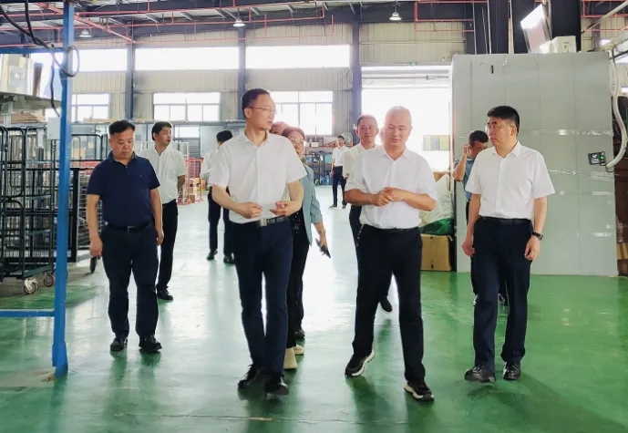 九江長(zhǎng)運(yùn)：九江市領(lǐng)導(dǎo)調(diào)研永修公司客貨郵及運(yùn)輸工作