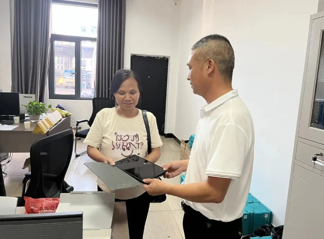 上饒汽運:拾金不昧贏贊譽 傳承美德暖人心