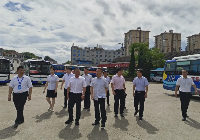 李偉一行調研景德鎮(zhèn)長運、鄱陽長運