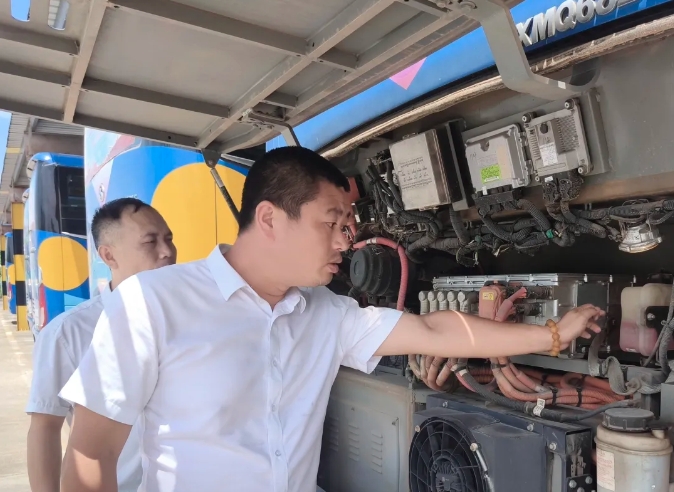 鷹潭長(zhǎng)運(yùn):開(kāi)展車輛安全隱患排查及線路勘察工作