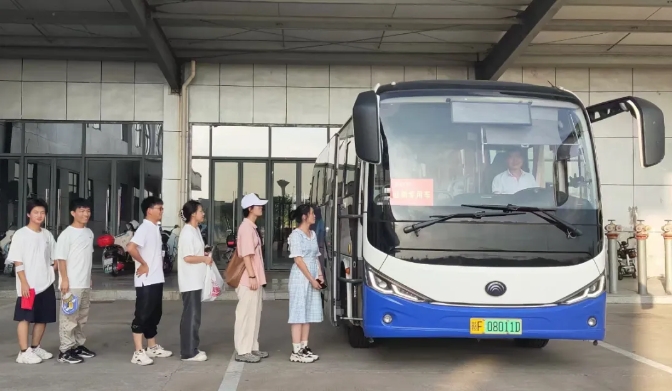 撫州長運:全力護航高校新生入學(xué)