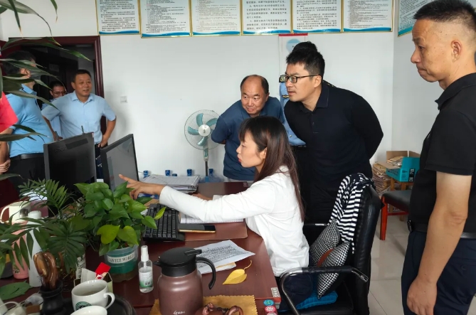 撫州長運:省交通執(zhí)法局到崇仁分公司檢查國慶節(jié)前安全生產(chǎn)工作