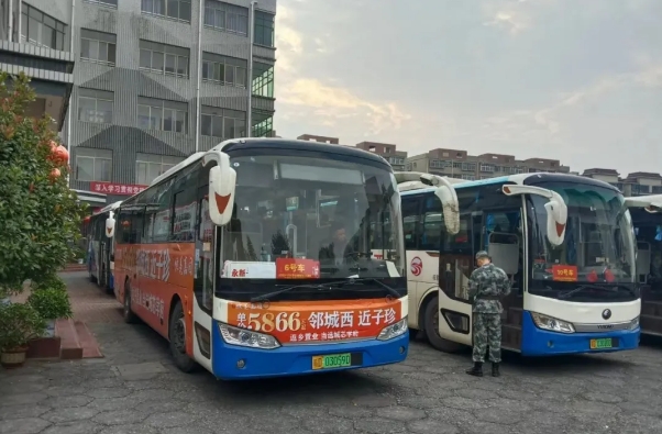 吉安公司:永新長運(yùn)圓滿完成縣小學(xué)生紅色研學(xué)運(yùn)輸保障任務(wù)