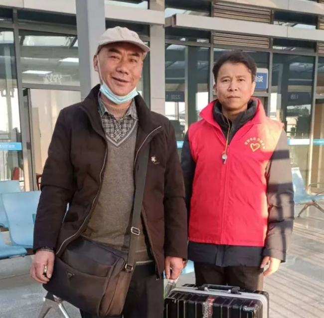 吉安公交:拾金不昧暖人心 平凡崗位傳遞正能量