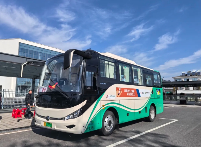 婺源公交:高鐵站至篁嶺景區(qū)首條站點巴士今日上線