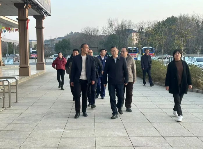 九江長運(yùn) 九江市委領(lǐng)導(dǎo)督導(dǎo)都昌客運(yùn)中心春運(yùn)工作