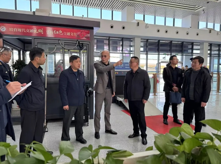 吉安公司:市交通運(yùn)輸局領(lǐng)導(dǎo)督導(dǎo)吉安公司春運(yùn)安全生產(chǎn)工作