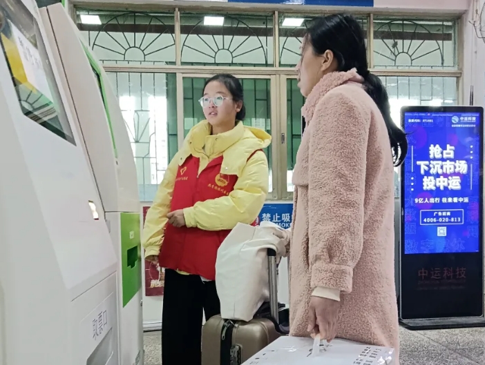 撫州長運(yùn):溫暖護(hù)航 春運(yùn)志愿者的堅(jiān)守