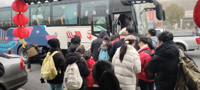 黃山長運(yùn):蛇年春節(jié) 定制出行服務(wù)廣受青睞