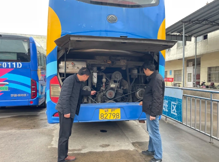 撫州長運:東鄉(xiāng)分公司開展十年以上老舊車輛專項排查